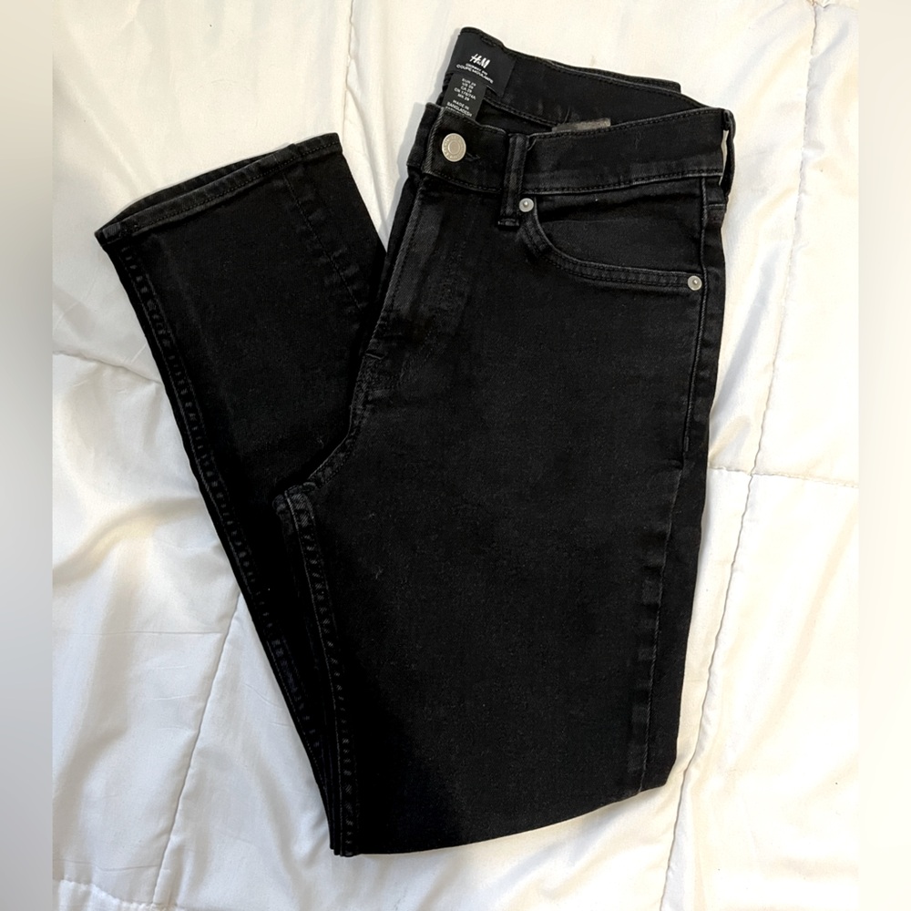 Black skinny jeans